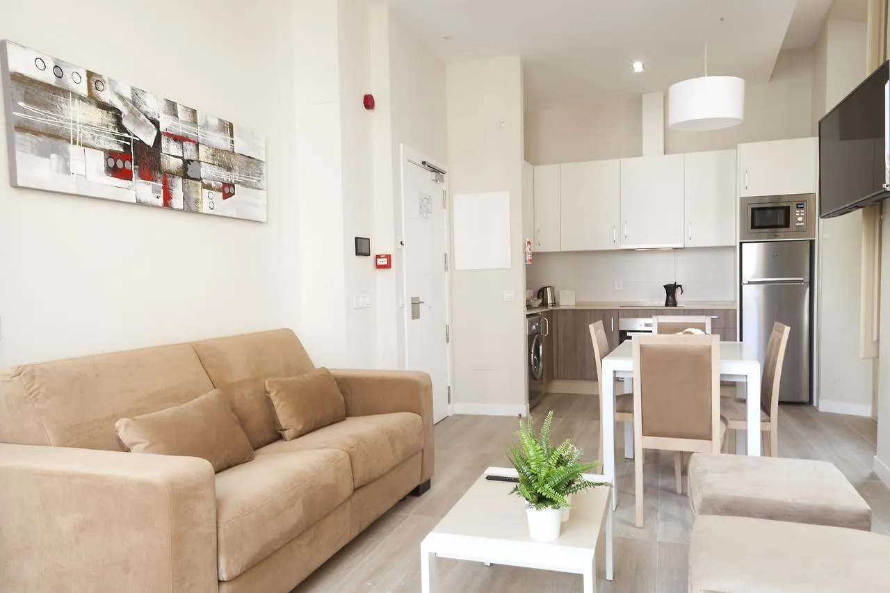 Apartamentos Pinar Malaga Centro Appartement