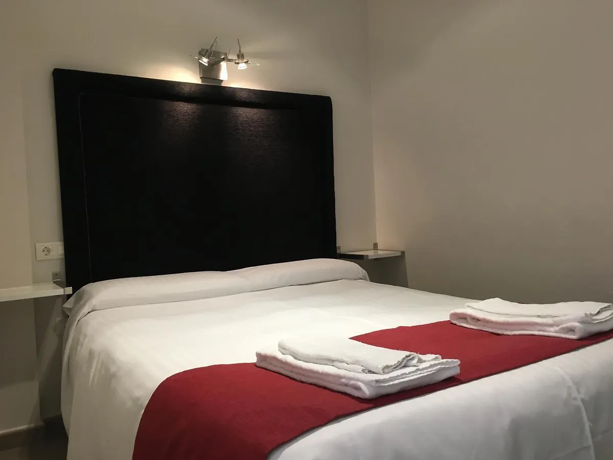 Apartamentos Pinar Malaga Centro 0*,  إسبانيا