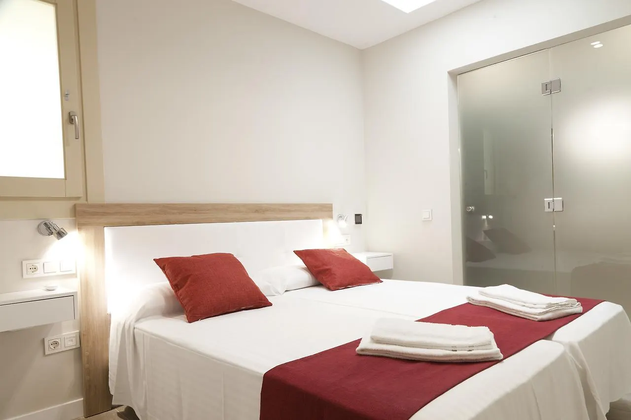 Apartamentos Pinar Malaga Centro إسبانيا
