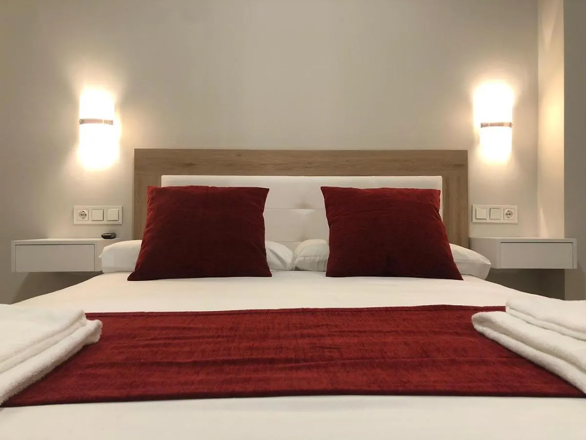 Apartamentos Pinar Malaga Centro 0*,